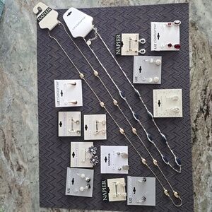 HODGE PODGE OF BRANDS WOMEN'S FASHION JEWELRY EARRINGS AND NECKLACES